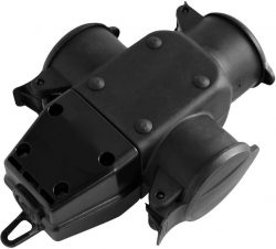 Куплунг 3 х шуко с капак Т-образен IP44 16А гумиран Commel